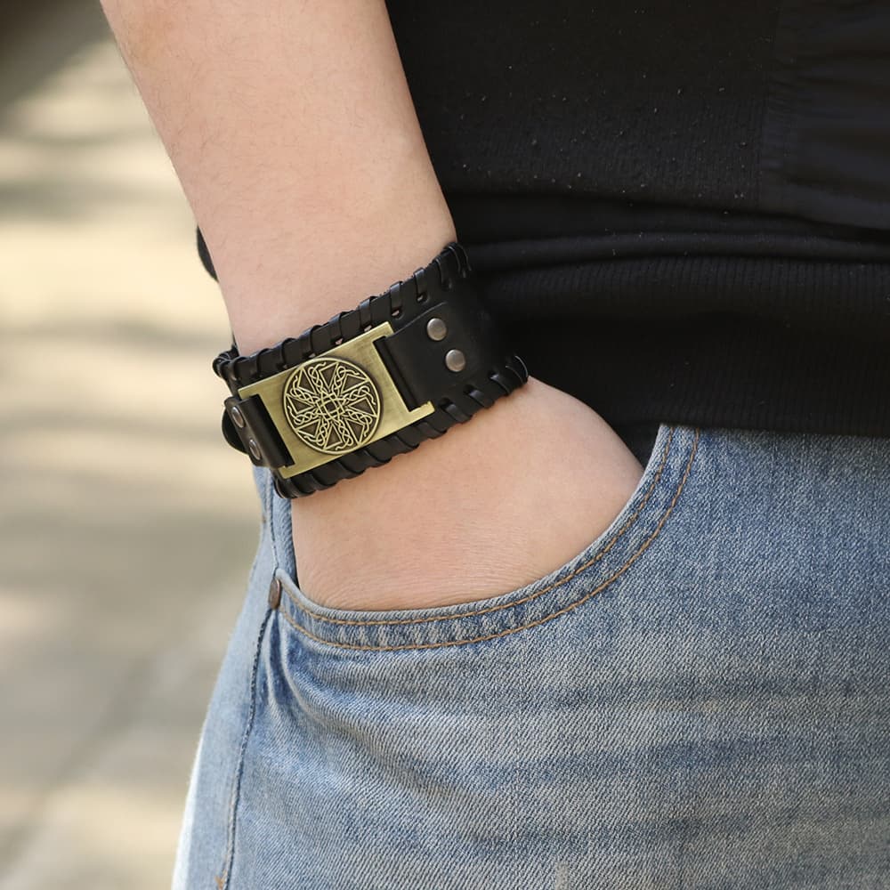 Chino New Irish Knot Amulet Leather Bracelet Russia Cross-border Jewelry Pagan Bracelet Wholesale