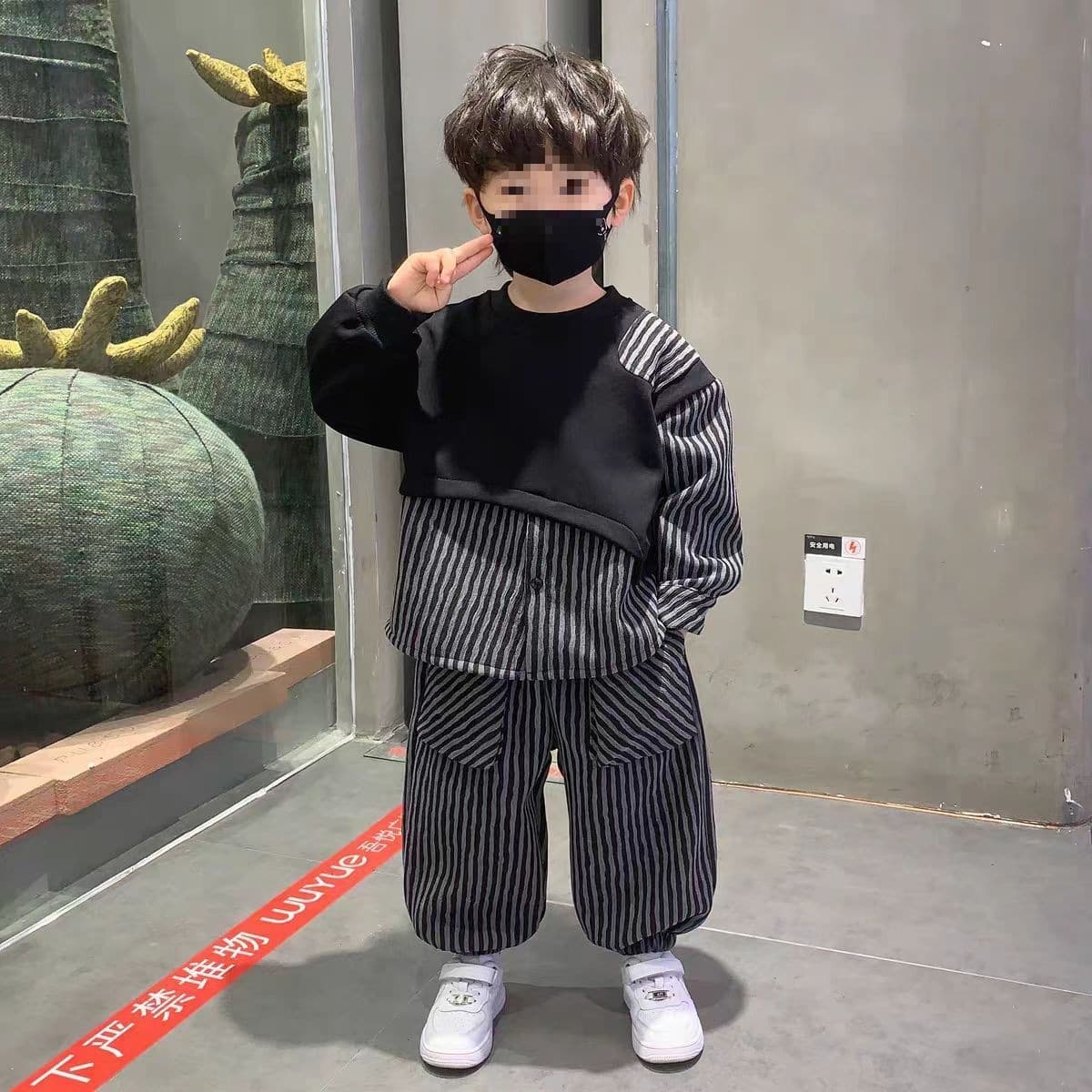 Boys' Striped Two-Piece Casual Hoodie and Pants Set