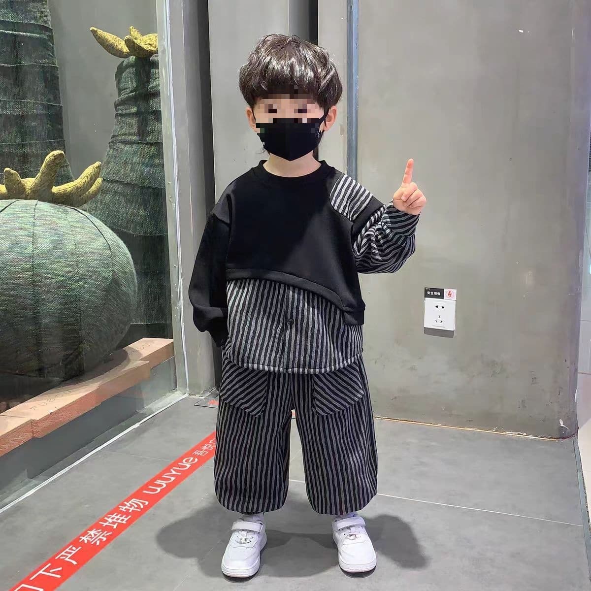 Boys' Striped Two-Piece Casual Hoodie and Pants Set