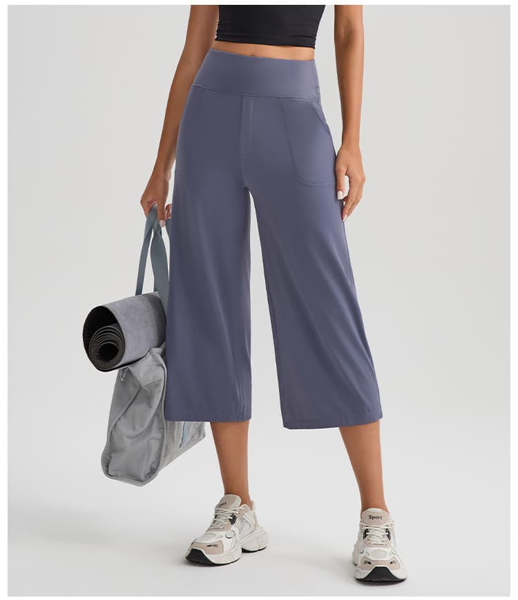 New Comfortable Loose-fit Yoga Capri Pants For Women