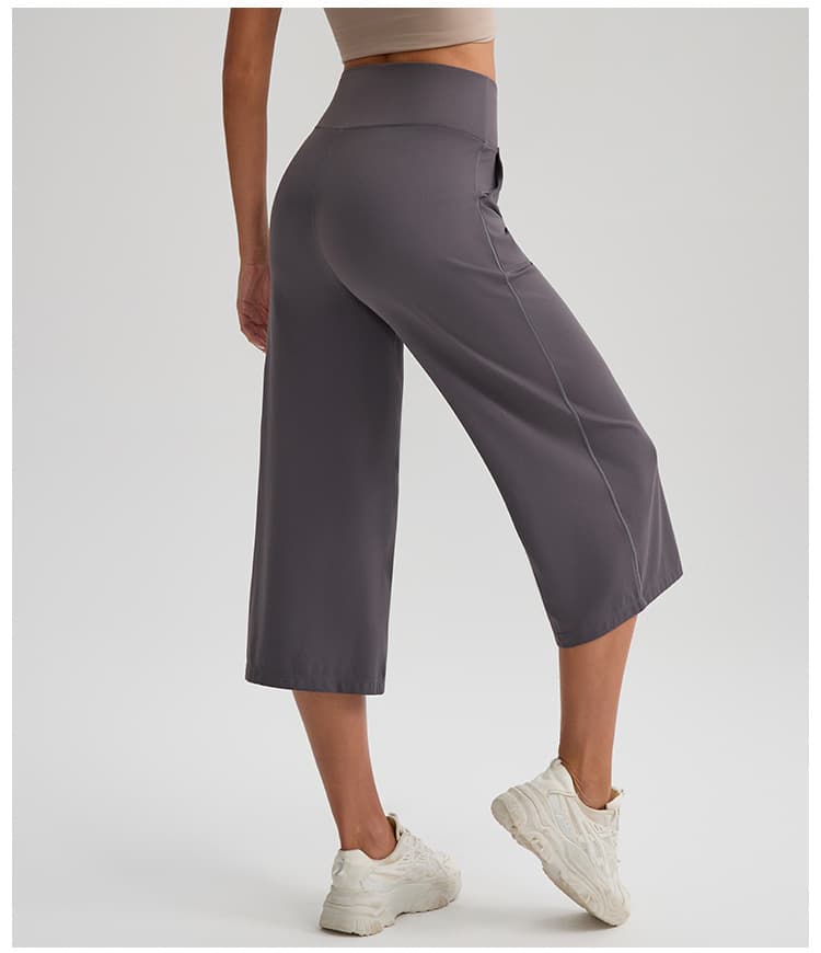 New Comfortable Loose-fit Yoga Capri Pants For Women