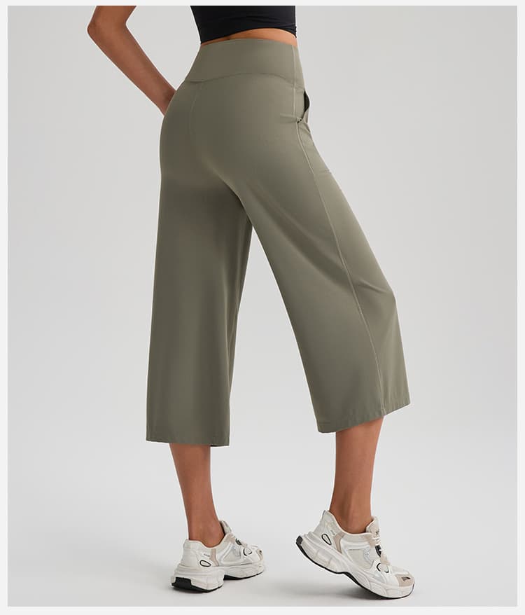 New Comfortable Loose-fit Yoga Capri Pants For Women