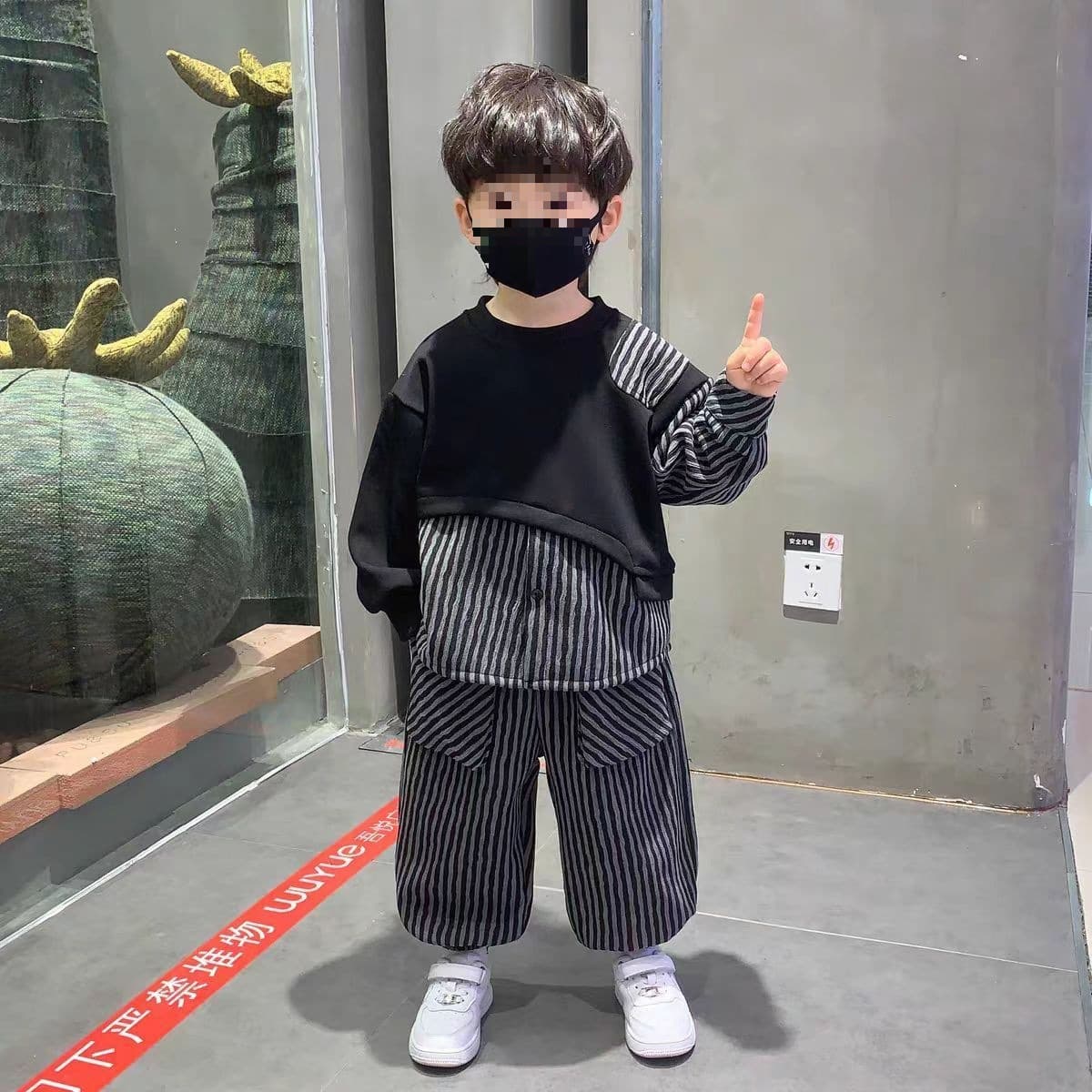 Boys' Striped Two-Piece Casual Hoodie and Pants Set
