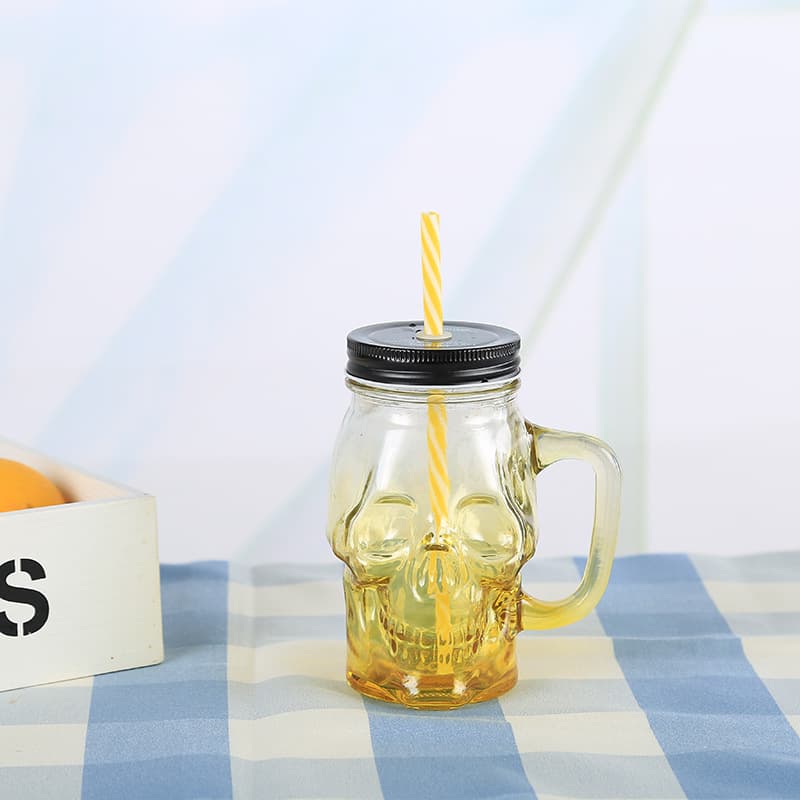 Skull drink glass — Yellow