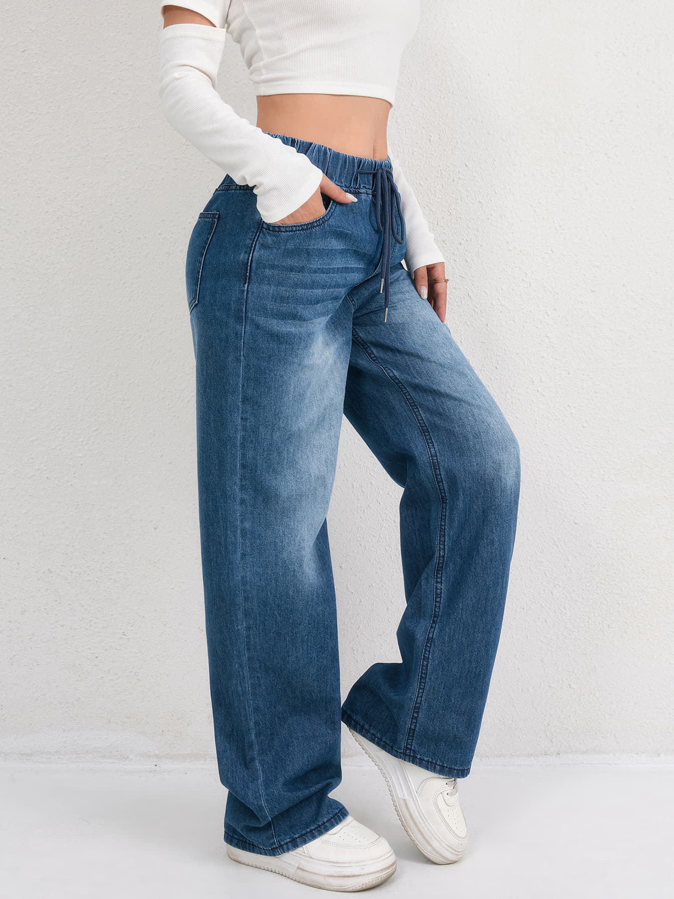 Fashionable Straight-Leg Denim Jeans For Women