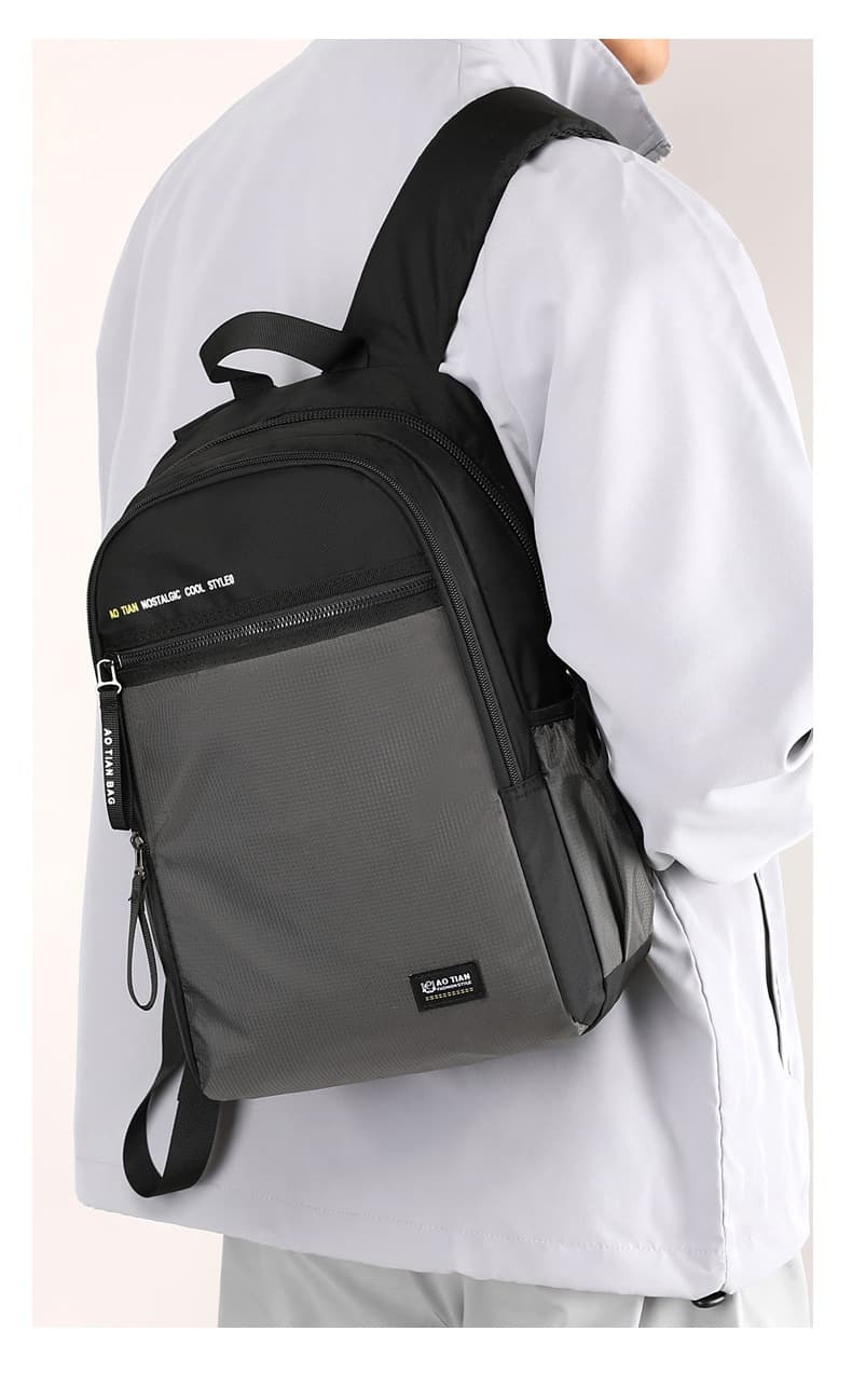 Lightweight Business Backpack Water-resistant Large-capacity Daypack