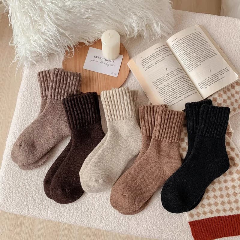 Womens Mid-calf Terry Socks For Fall And Winter