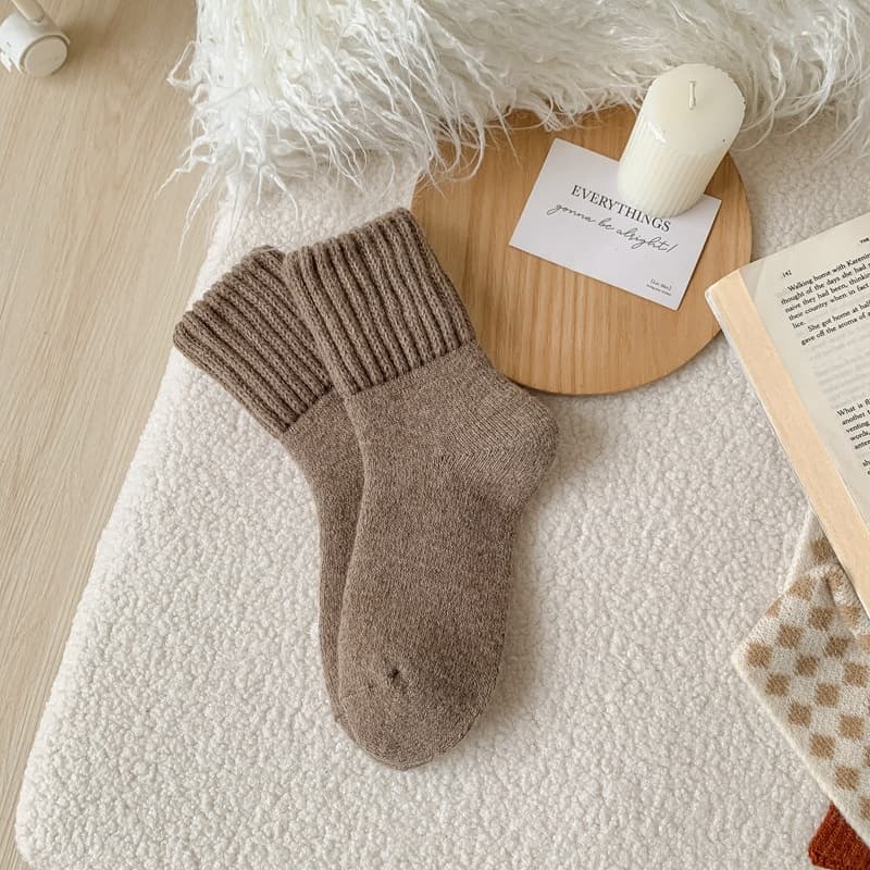 Womens Mid-calf Terry Socks For Fall And Winter — Milk Coffee-Free Size