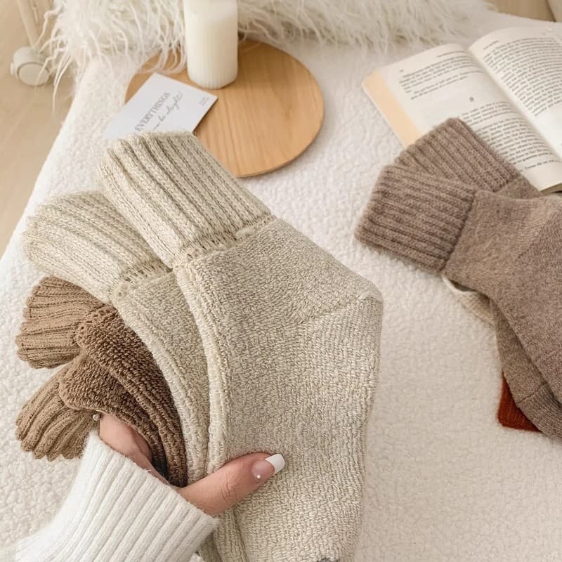Womens Mid-calf Terry Socks For Fall And Winter