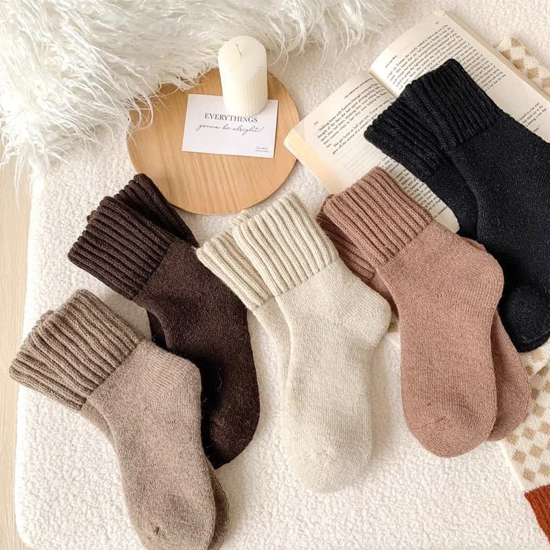 Womens Mid-calf Terry Socks For Fall And Winter