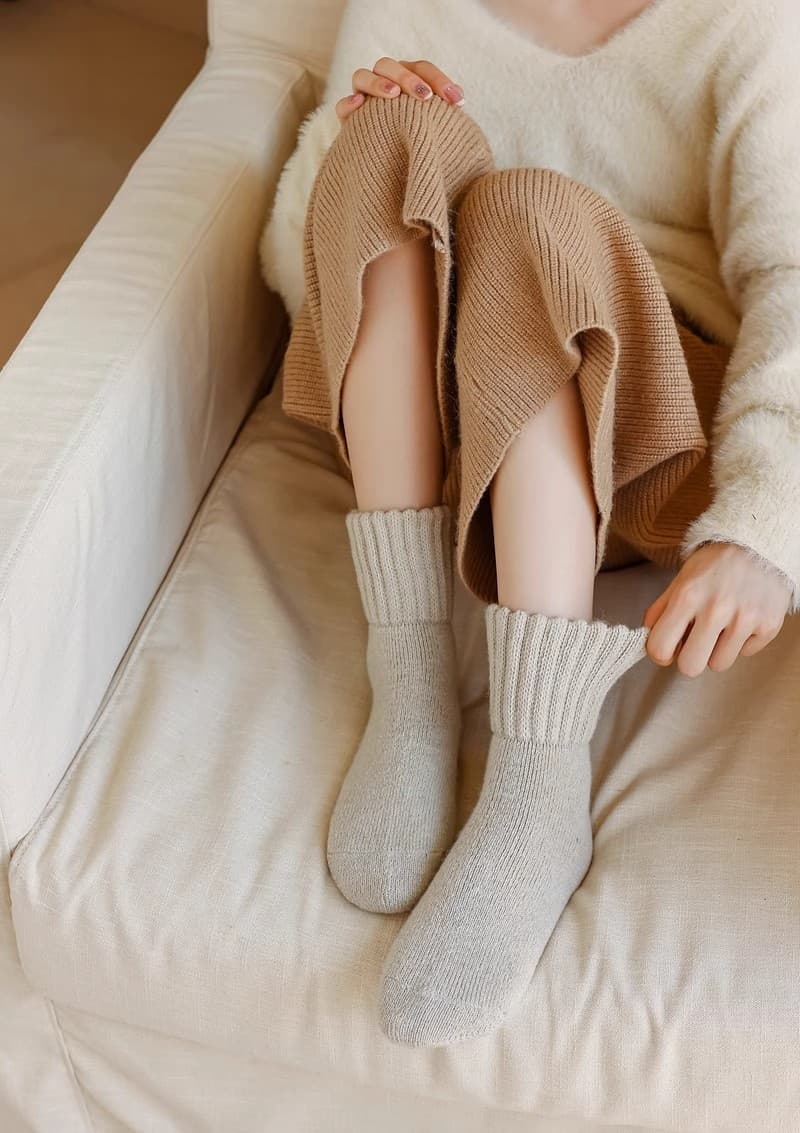 Womens Mid-calf Terry Socks For Fall And Winter